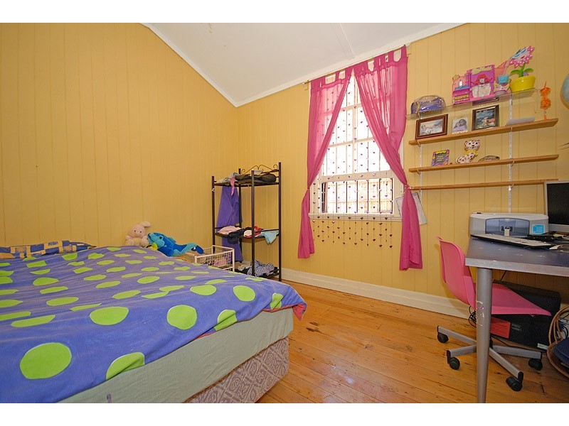 93 Chester Road, Annerley QLD 4103