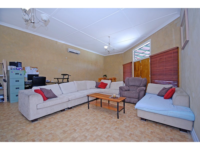 93 Chester Road, Annerley QLD 4103