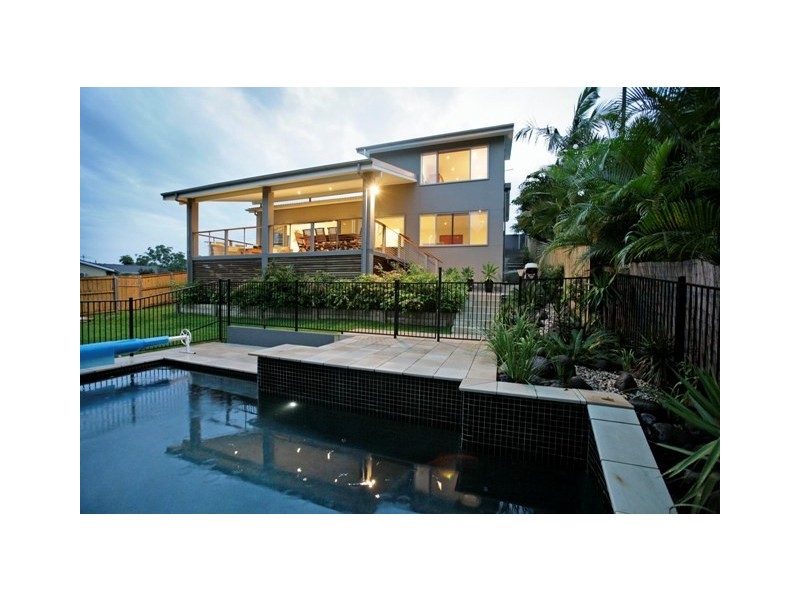 90 Bracken Street, Moorooka QLD 4105