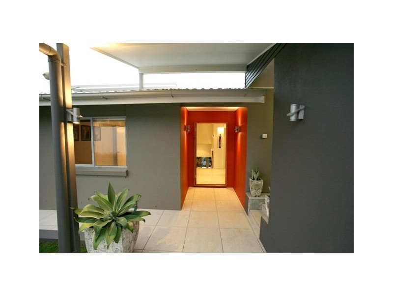 90 Bracken Street, Moorooka QLD 4105