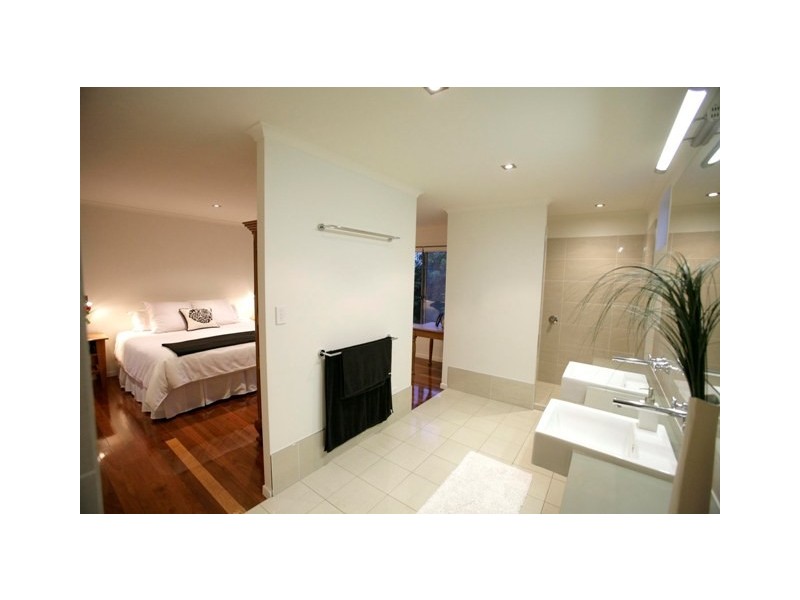 90 Bracken Street, Moorooka QLD 4105
