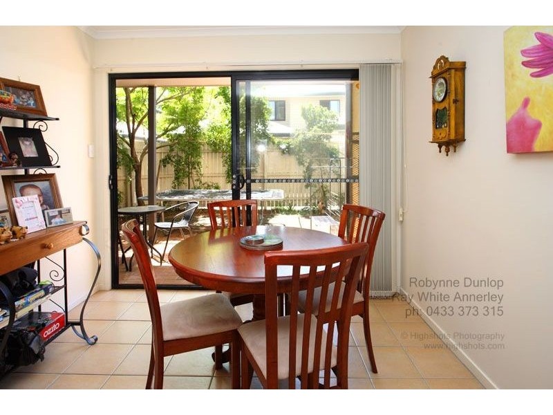 2/49 Paragon Street, Yeronga QLD 4104