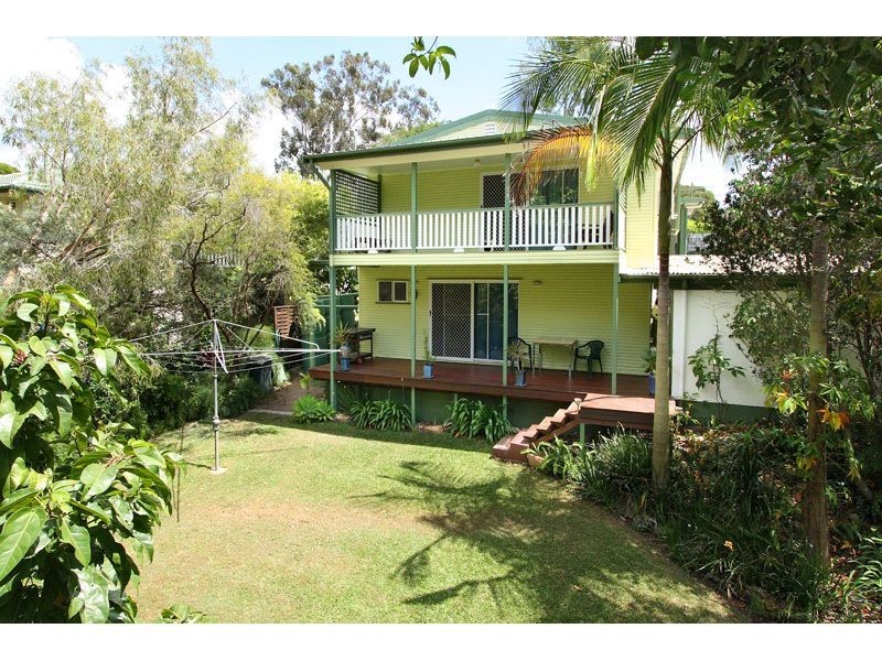 48   Beverley Hills Street, Moorooka QLD 4105