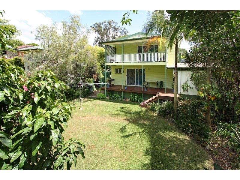 48   Beverley Hills Street, Moorooka QLD 4105