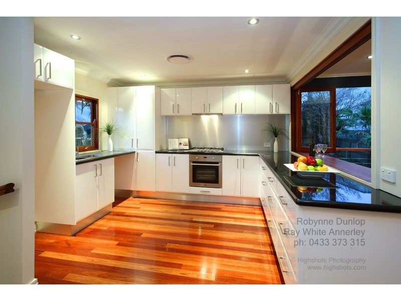 18   Drummond Street, Greenslopes QLD 4120