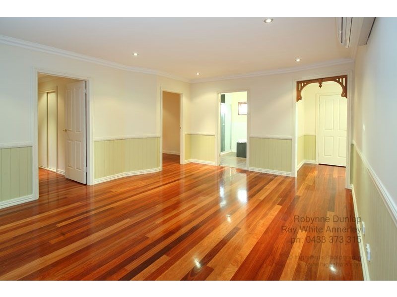 18   Drummond Street, Greenslopes QLD 4120