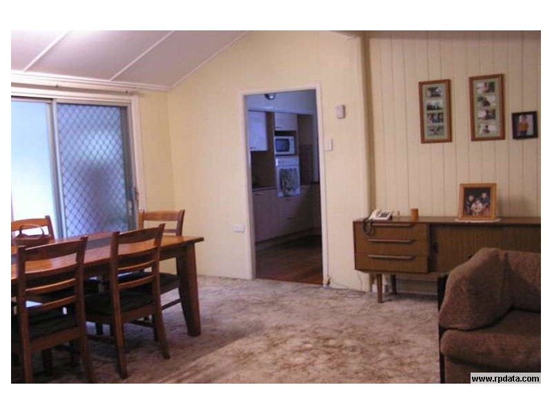 17 Palmerston Street, Annerley QLD 4103