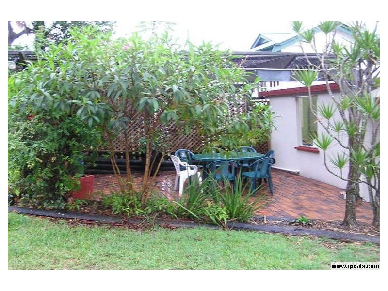 17 Palmerston Street, Annerley QLD 4103