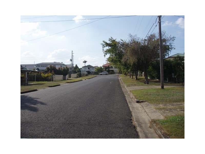 16  John Bright Street, Moorooka QLD 4105