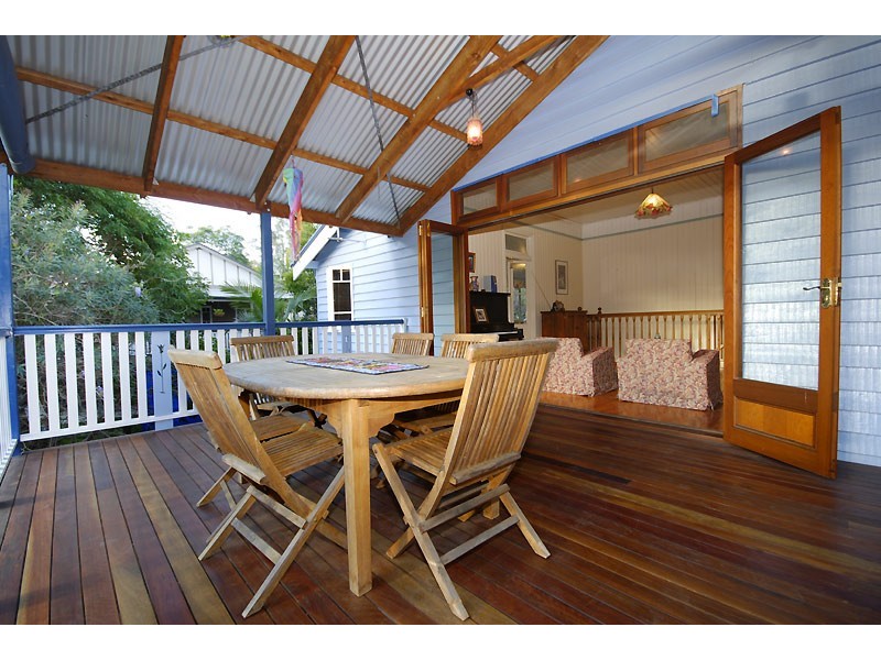 5   Bow Street, Yeerongpilly QLD 4105