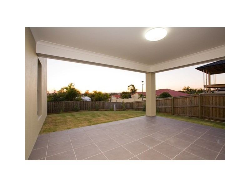 24 Larapinta Circuit, Parkinson QLD 4115