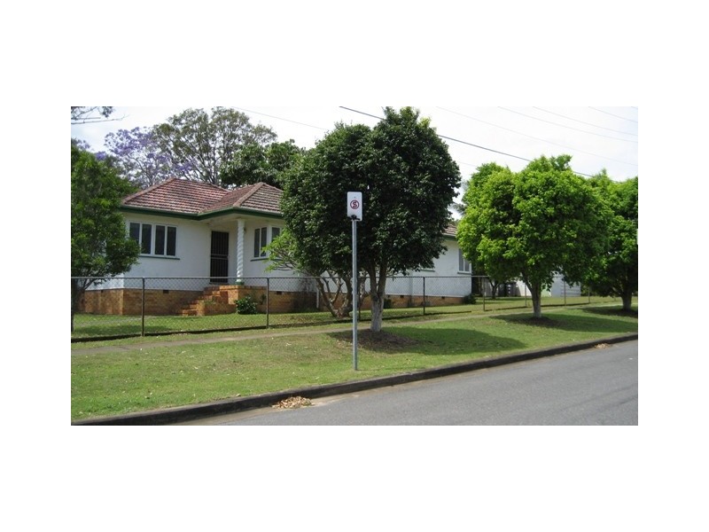 54 Rodney Street, Wynnum West QLD 4178
