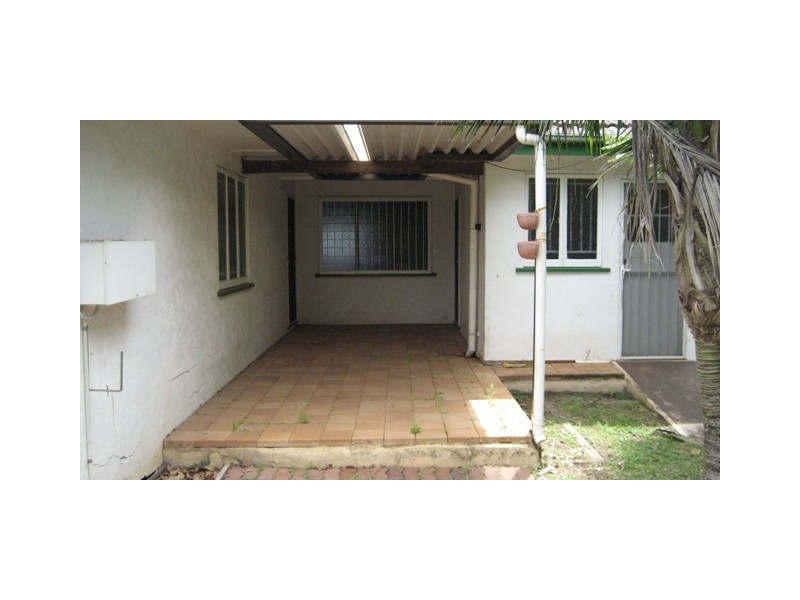 54 Rodney Street, Wynnum West QLD 4178