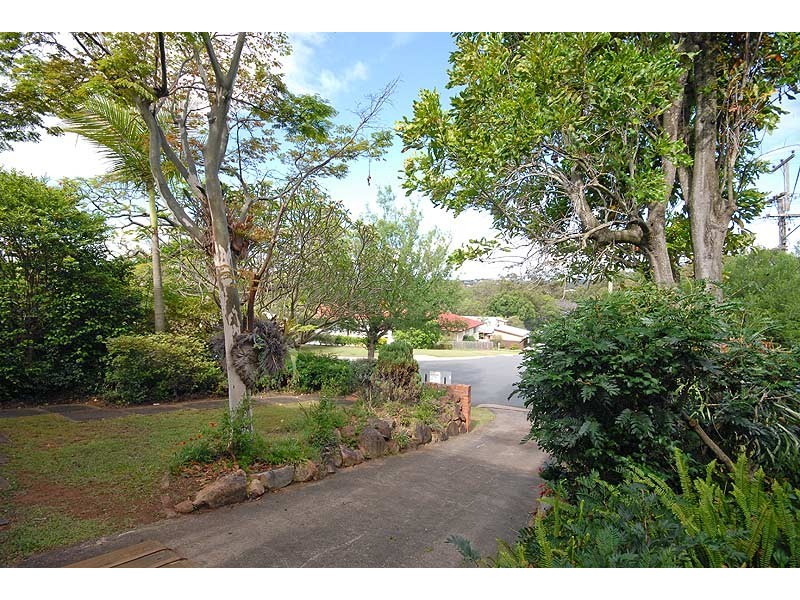 27  Strathfield Street, Tarragindi QLD 4121