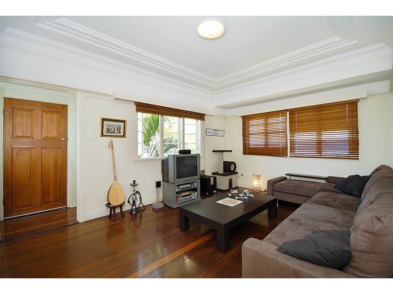 9   McIvor Street, Annerley QLD 4103