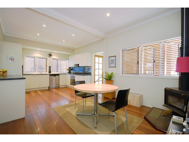 9   McIvor Street, Annerley QLD 4103