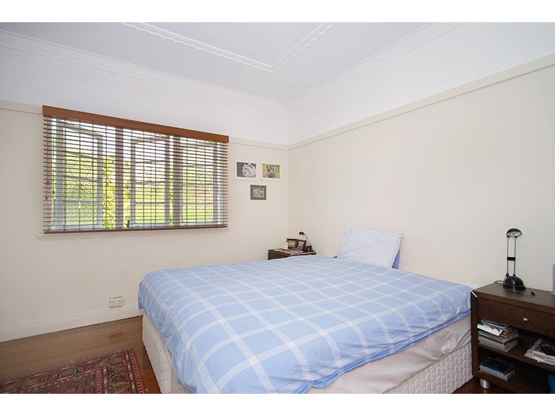 9   McIvor Street, Annerley QLD 4103