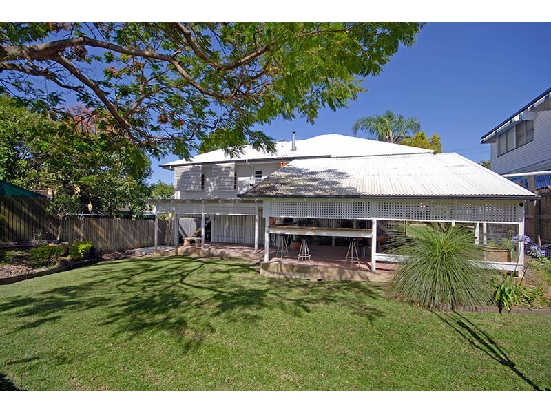 9   McIvor Street, Annerley QLD 4103