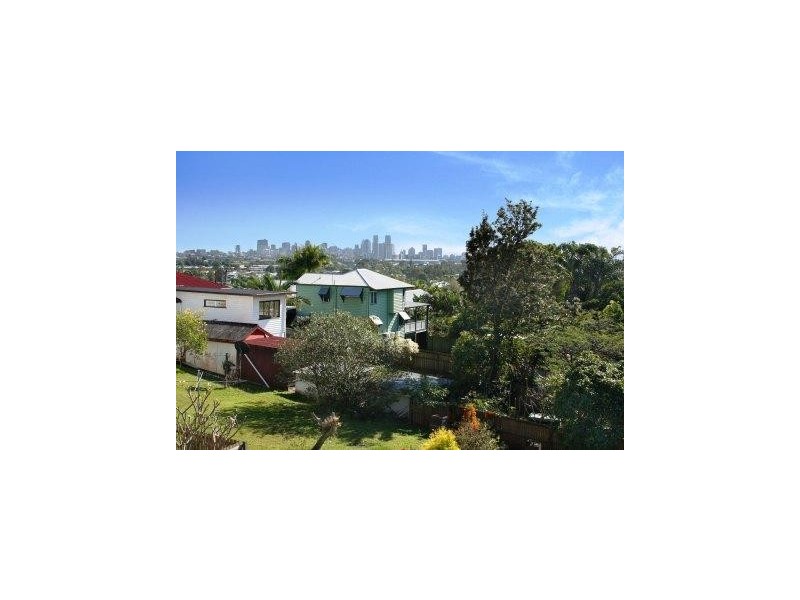 127  Denman Street, Greenslopes QLD 4120