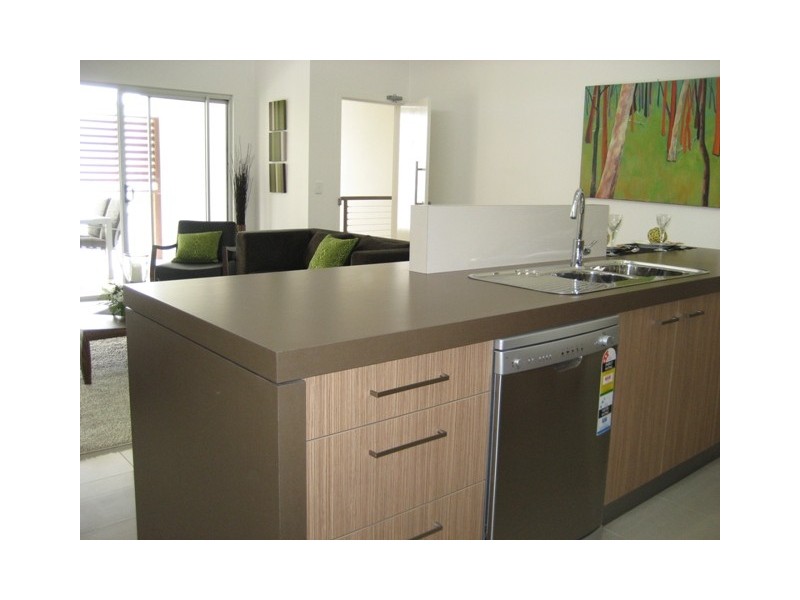 3/1  Birch Place, Greenslopes QLD 4120