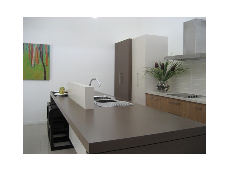 3/1  Birch Place, Greenslopes QLD 4120