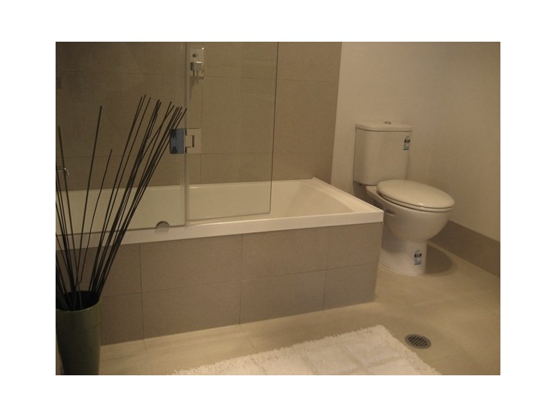 3/1  Birch Place, Greenslopes QLD 4120