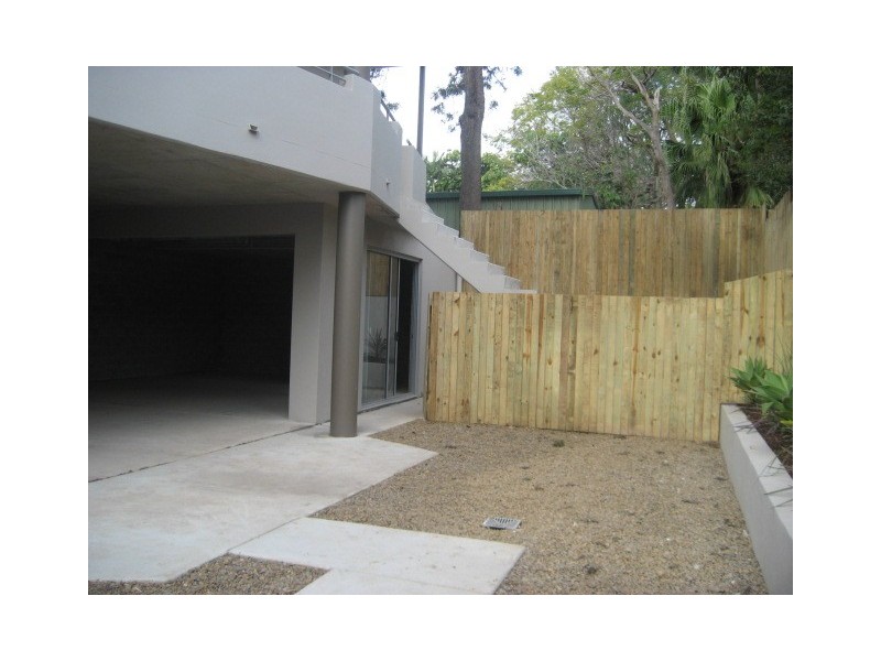 3/11  Stamford Street, Yeerongpilly QLD 4105