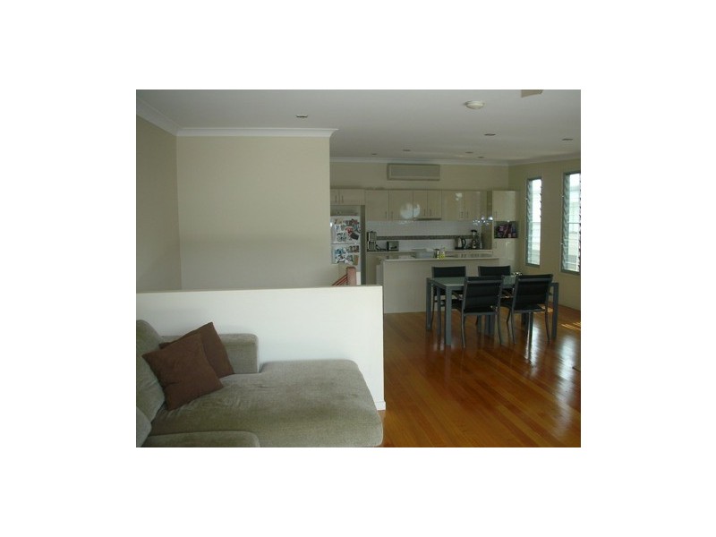 2/94  Stephens Street, Morningside QLD 4170
