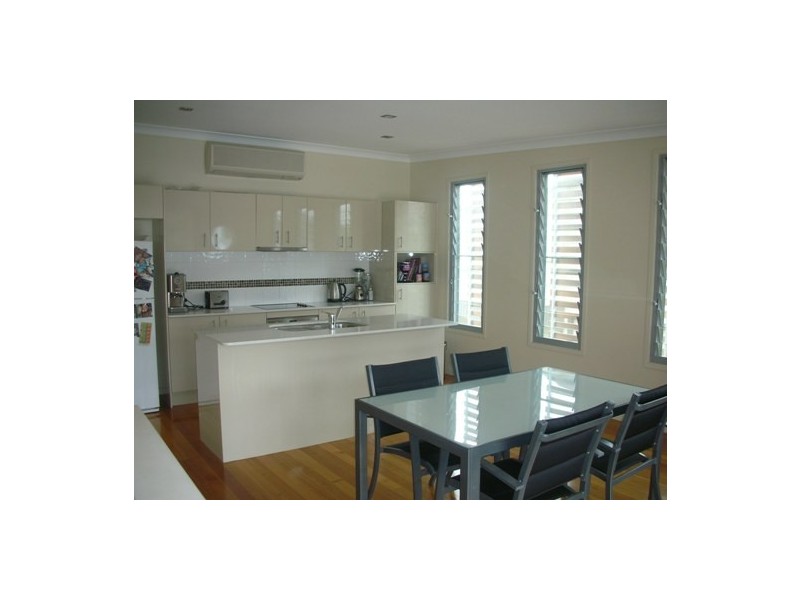2/94  Stephens Street, Morningside QLD 4170