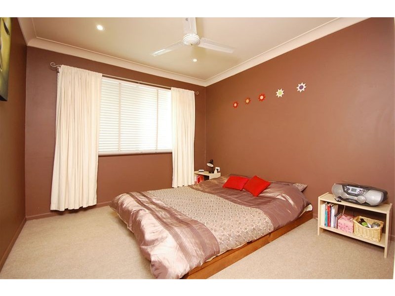 17   Dublin Street, Yeronga QLD 4104