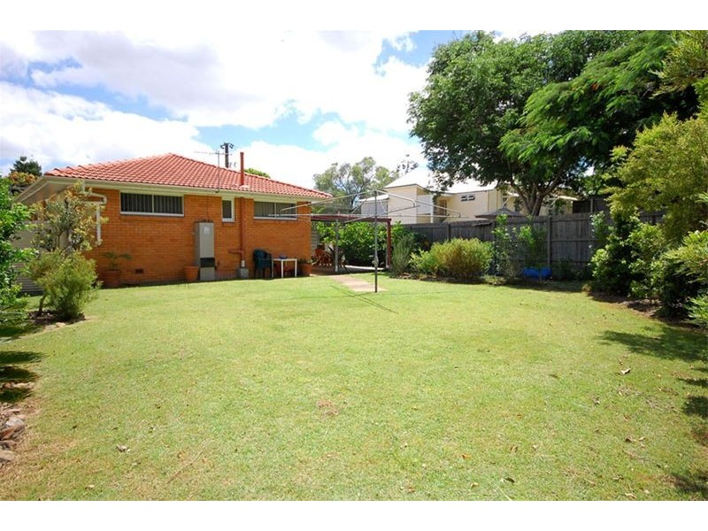 17   Dublin Street, Yeronga QLD 4104