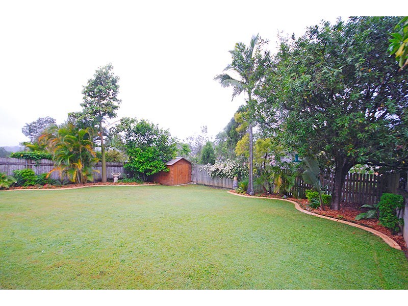 13  Dalton Street, Yeronga QLD 4104