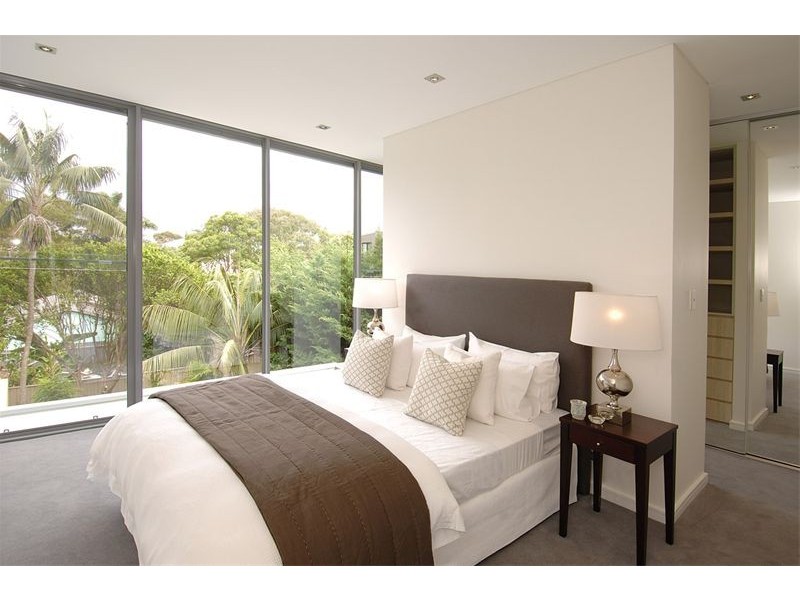 8B Reina Street, North Bondi NSW 2026