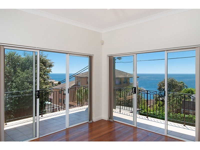 1/249 Military Rd (dual entry Bulga Rd), Dover Heights NSW 2030