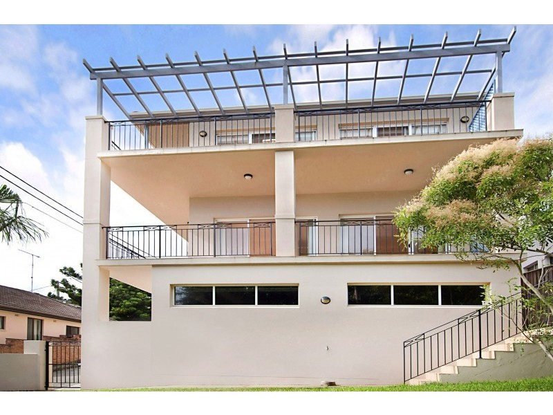 1/249 Military Rd (dual entry Bulga Rd), Dover Heights NSW 2030