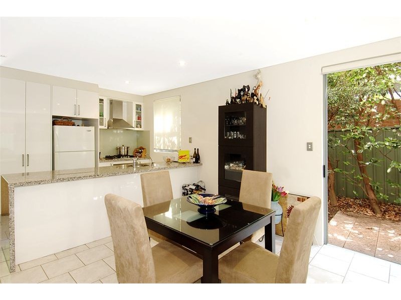 1/25 Rowland Avenue, Bondi NSW 2026
