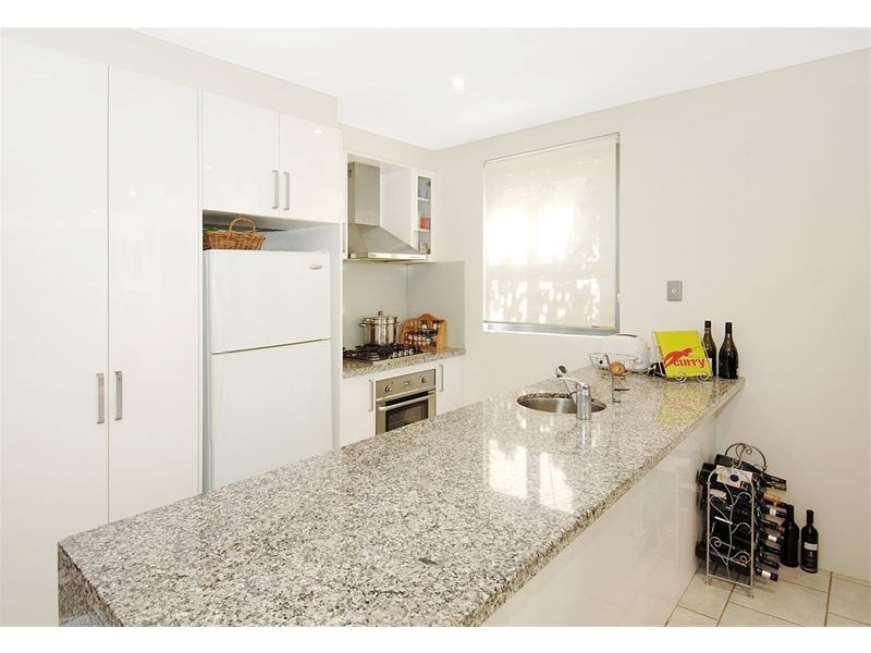 1/25 Rowland Avenue, Bondi NSW 2026