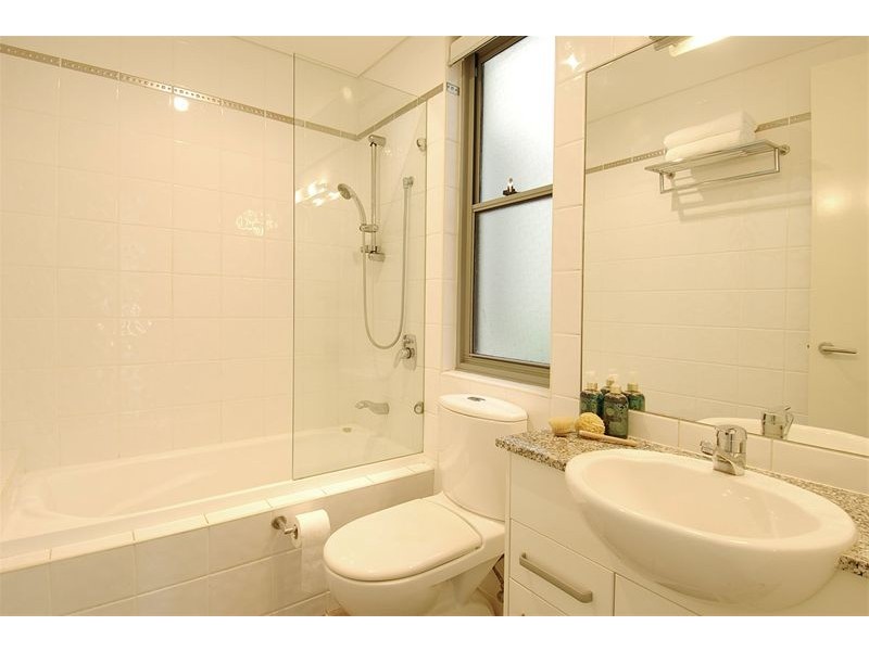 1/25 Rowland Avenue, Bondi NSW 2026