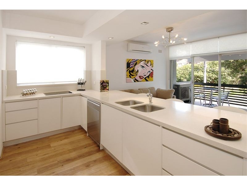 2/15 Diamond Bay Road, Vaucluse NSW 2030