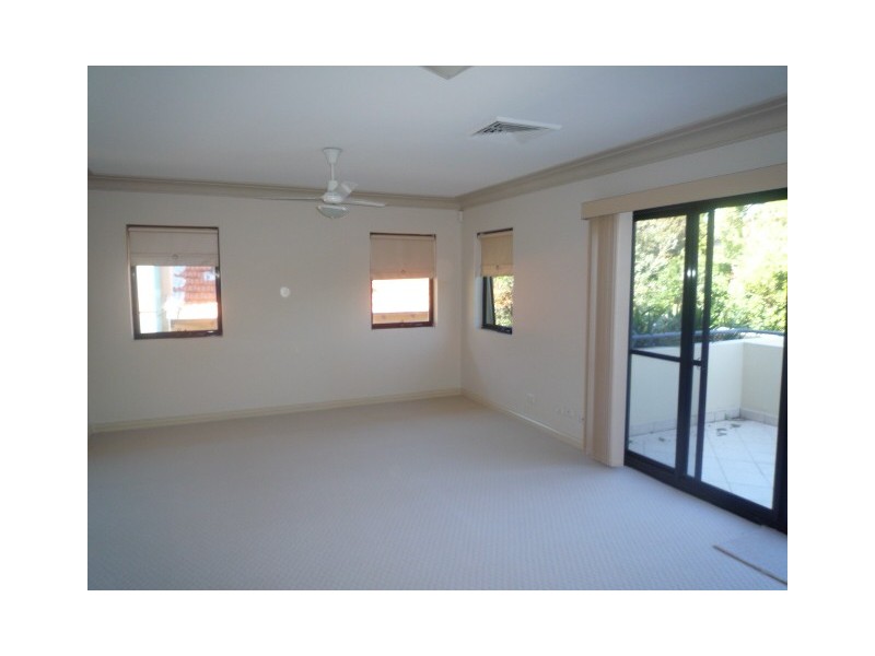 15 Chamberlain Avenue, Rose Bay NSW 2029