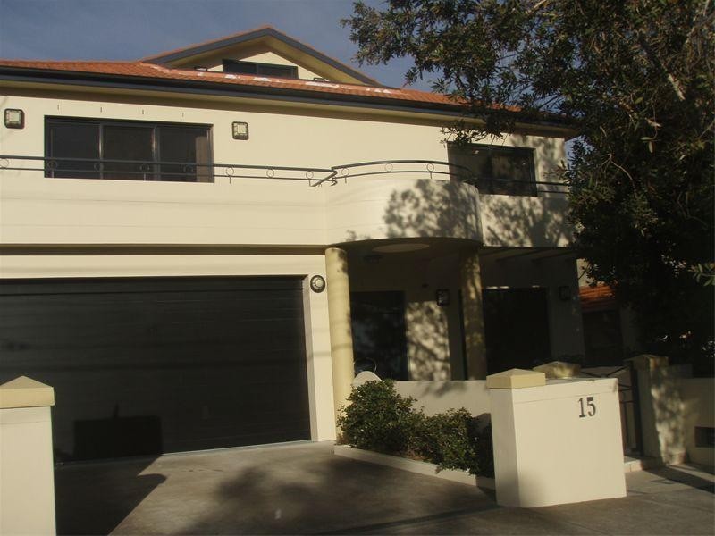 15 Chamberlain Avenue, Rose Bay NSW 2029