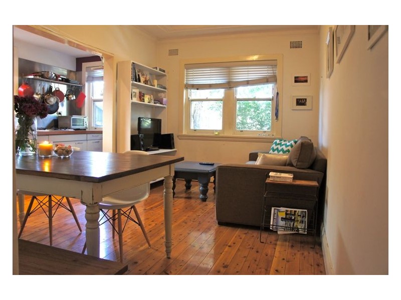 2/16 Warners Avenue, Bondi NSW 2026