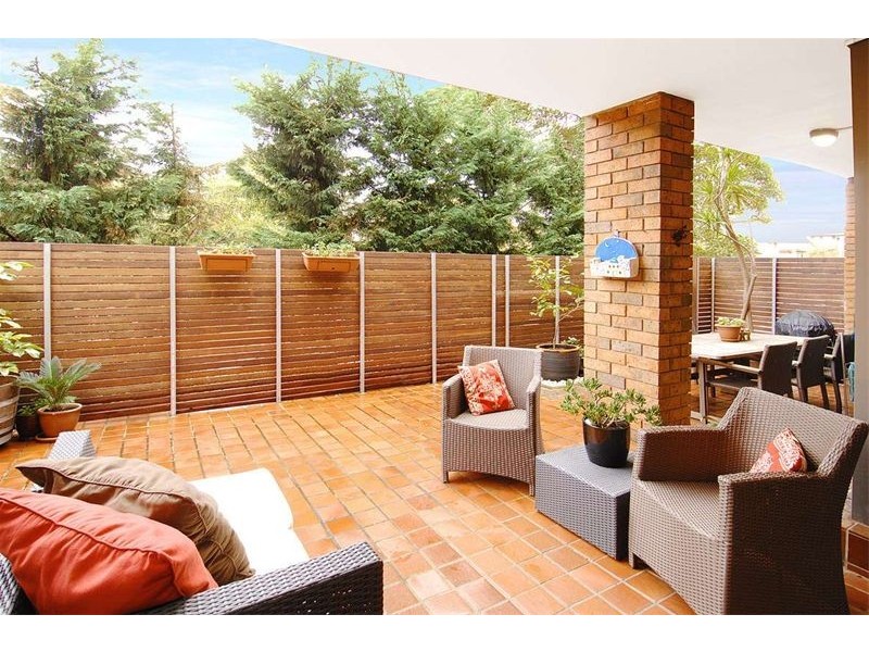 2/25 The Avenue, Rose Bay NSW 2029