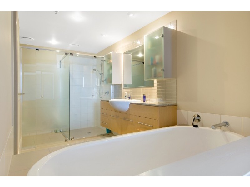 Level 16 261/105 Scarborough Street, Southport QLD 4215