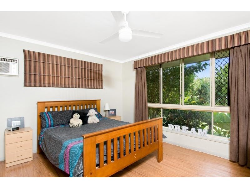 16 Greenacre Drive, Parkwood QLD 4214