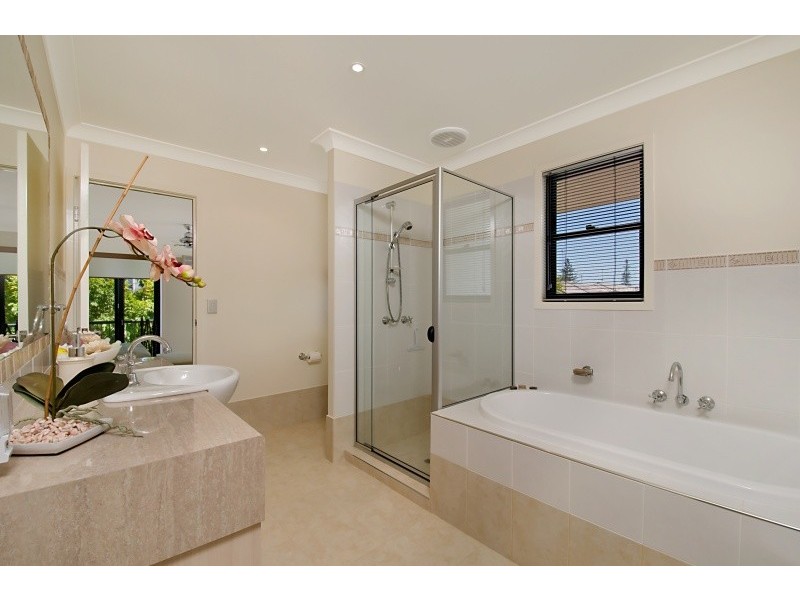 2/6 Parneno Street, Surfers Paradise QLD 4217