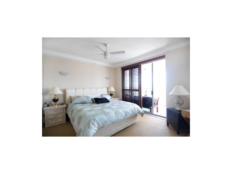 Level 13 74/12 Commodore Drive, Paradise Waters QLD 4217