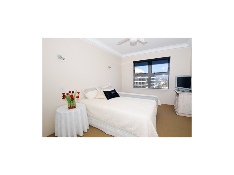 Level 13 74/12 Commodore Drive, Paradise Waters QLD 4217