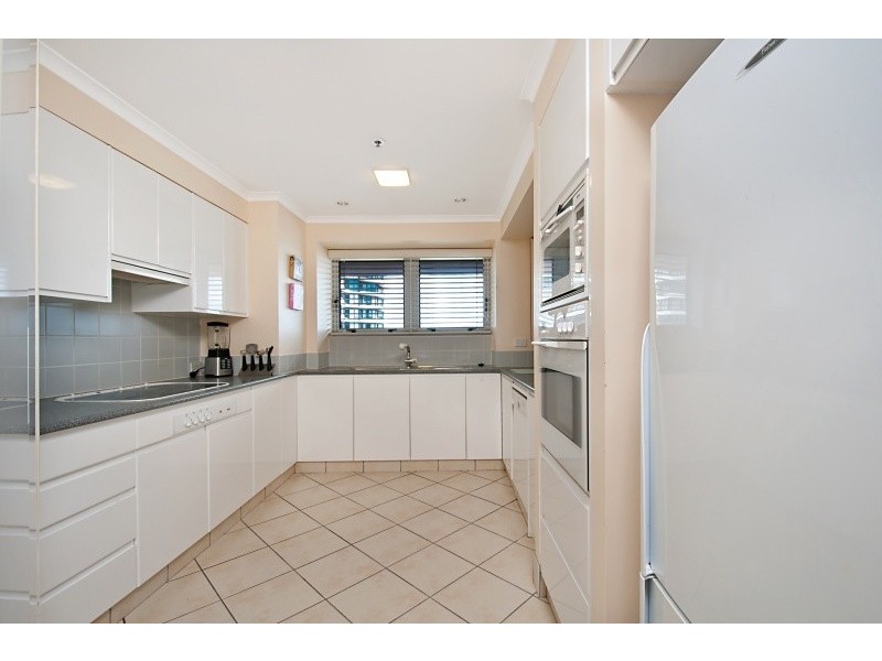 Level 6 32/12 Commodore Drive, Paradise Waters QLD 4217