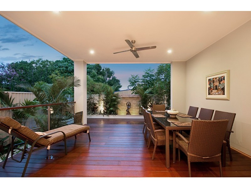 13 Oleander Ave, Biggera Waters QLD 4216